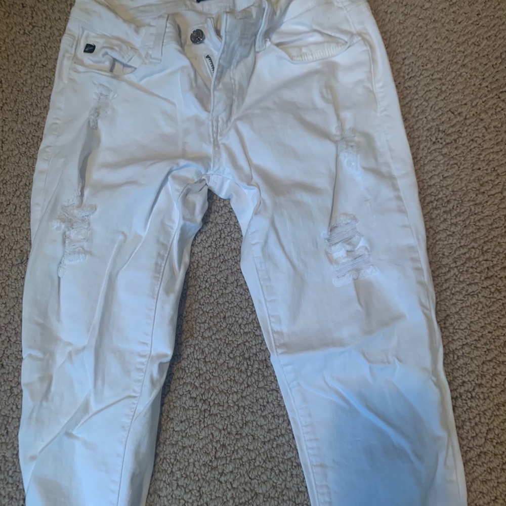 Kan can distressed white denim size 26